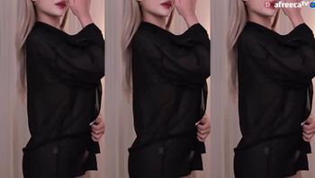徐婉 (17)