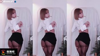 230203允彩儿 (3)