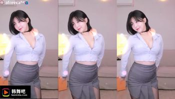 230212何妍珠