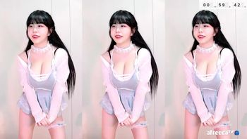 230212闵佳瑜