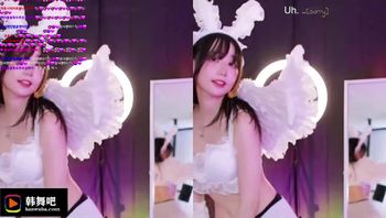 230215萍红 (3)