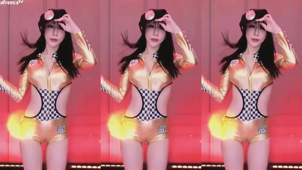 2230704徐静 (5)