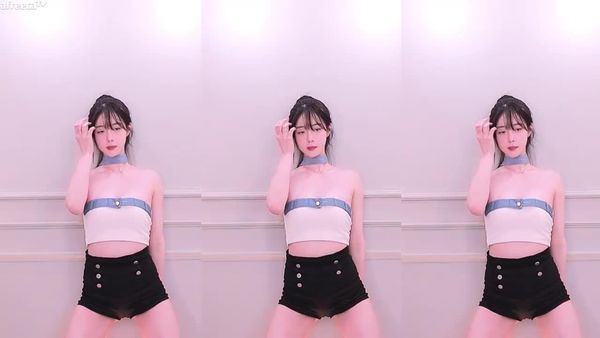 231212丽雅 (4)