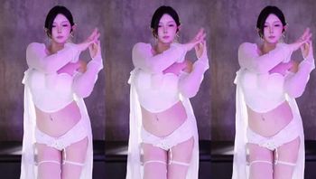 241029咪卡 (1)