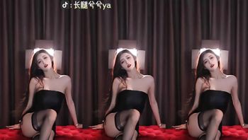 241113虎牙长腿兮兮 (7)