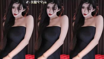 241113虎牙长腿兮兮 (9)