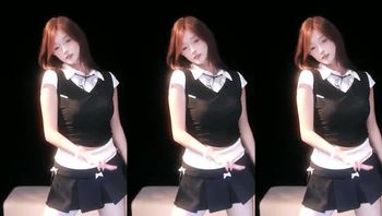 241118虎牙凌菲 (1)