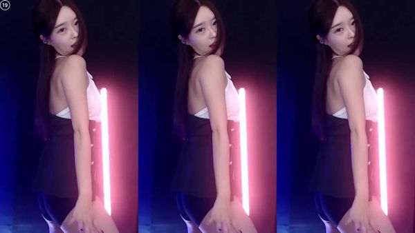 241127-tothetop0908