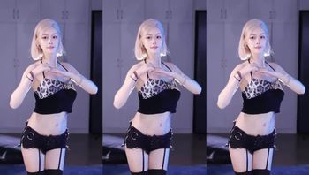 241122虎牙珂甜鸭 (7)