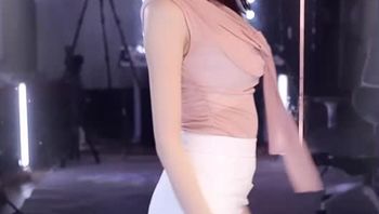 241125抖音万万 (5)