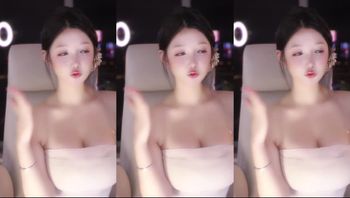 241214斗鱼Minana (4)