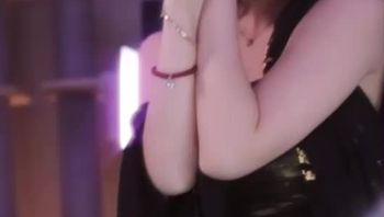 250102抖音小月亮