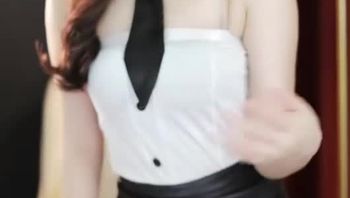 250206YY紫涵