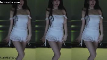 250404诗妍 (4)