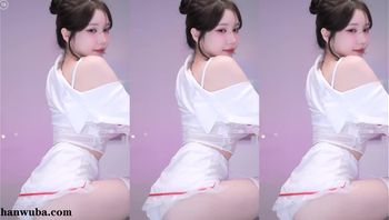 250804尹知予 (4)
