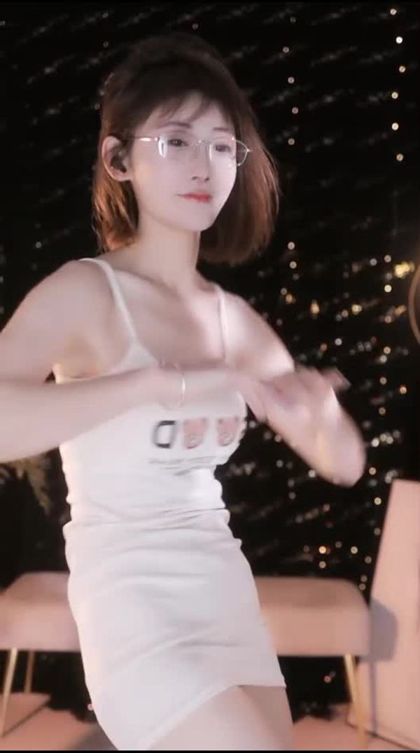 250803YY舞喵 (2)