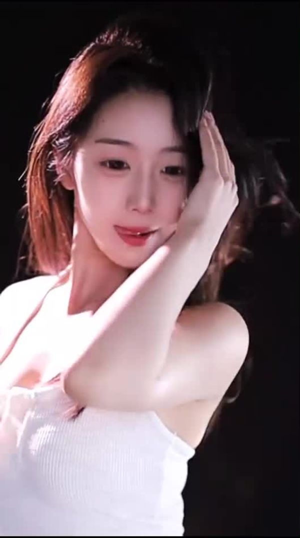 250824YY小艺 (3)