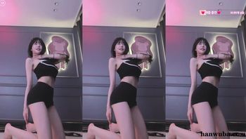 251208诗妍 (8)
