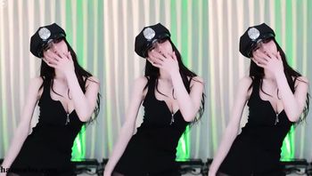 260404诗妍 (10)